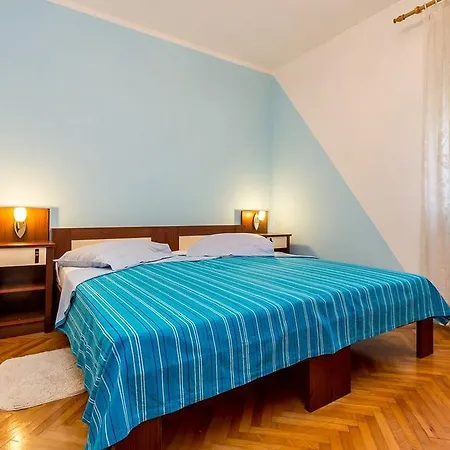 Apartment Danilo *